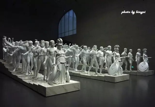 徐震《欧洲千手古典雕塑》2014 