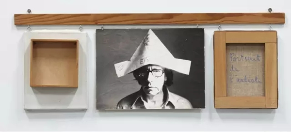 1973年，罗伯特·费里欧（Robert Filliou）, 《精心制作的自画像、粗制滥造的自画像、未经处理的自画像(Self-Portrait Well Made, Badly Made, Not Made)》。图片来自网络