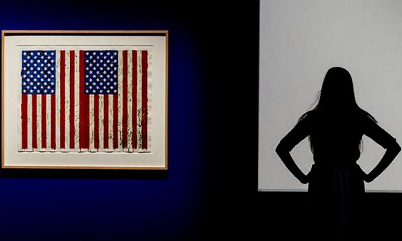 国旗（1973年），贾思培·琼斯。大英博物馆在展。 图片来源：Lauren Hurley/PA