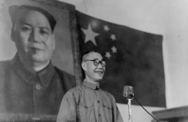 1959年 潘天寿院长在大会上讲话