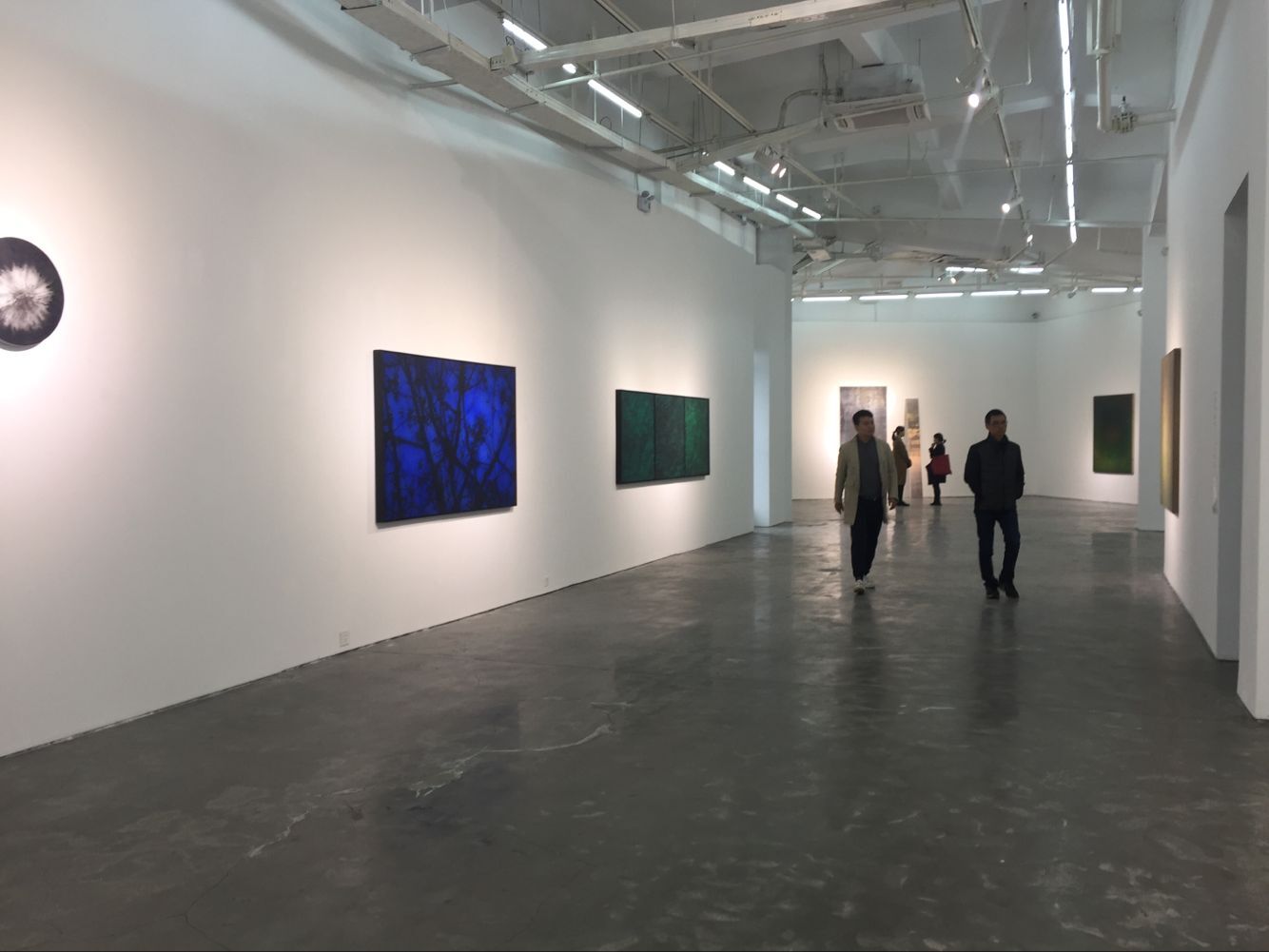 展出了艺术家郭工,韩梦云,李一凡,王川,王俊,文豪,谢帆,萧文杰