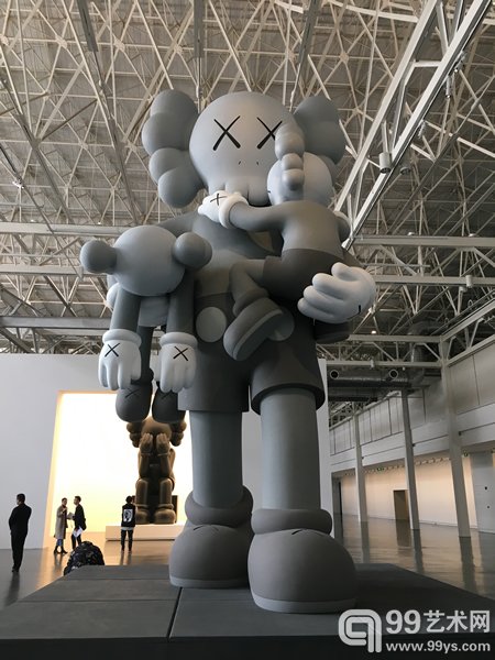 『KAWS:始于终点』于2017年3月28日登陆余德耀美术馆。