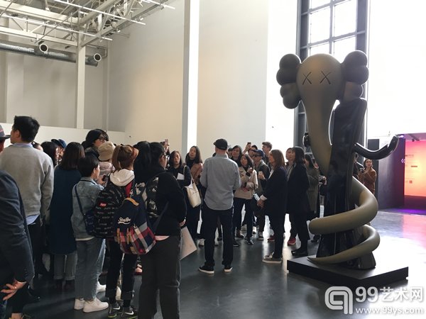 『KAWS:始于终点』于2017年3月28日登陆余德耀美术馆。