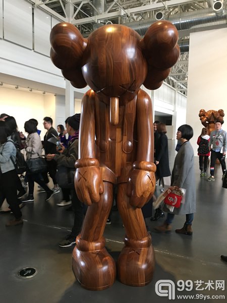 『KAWS:始于终点』于2017年3月28日登陆余德耀美术馆。