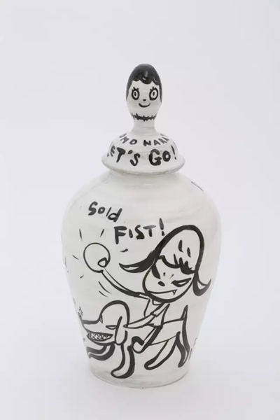 此次個展將展出奈良美智創作與2017年的一批陶瓷作品 © Yoshitomo Nara, courtesy of Pace Gallery