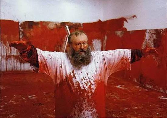 奥地利行为艺术家赫尔曼·尼特西（Hermann Nitsch）