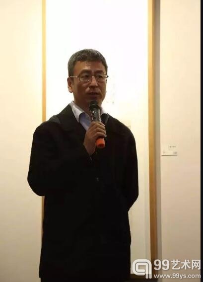 著名主持人白岩松先生致辞