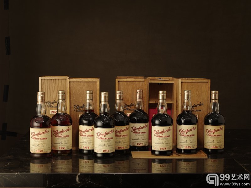 Lot 445 Glenfarclas Family Cask 1952-1960 第一版木盒組