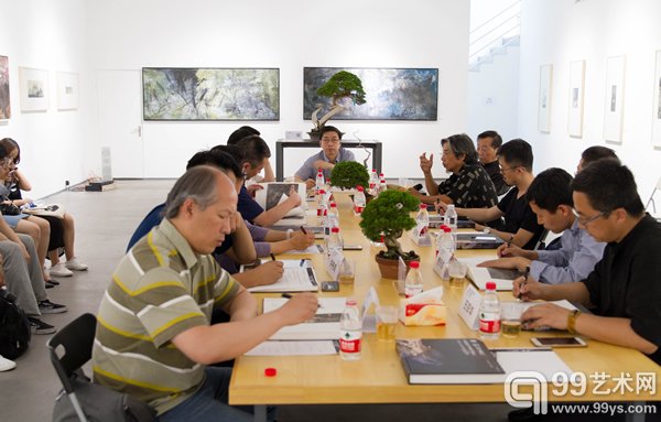 学术研讨会