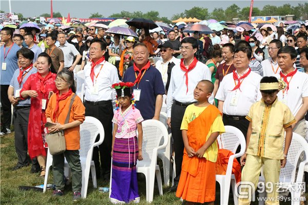 “一带一路”为主题 第三届中国•西安国际少儿美术节盛大启幕