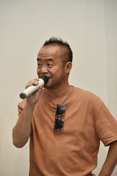 著名艺术家陈文波致辞