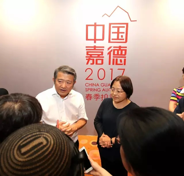 中国嘉德创始人陈东升先生、中国嘉德董事总裁胡妍妍女士与媒体朋友亲切交流