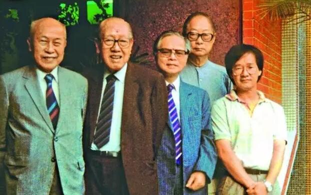 1981年，（左起）黎雄才、赵少昂、关山月、杨善深等人每天都在九龙城的食为先酒家用早茶，但那时，大家的生活费有限，聚会预算也就相当拮据