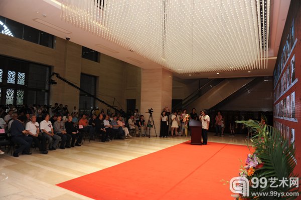 天津画院院长贾广建致辞2杨晓阳专题创研班展览开幕式钱晓鸣摄