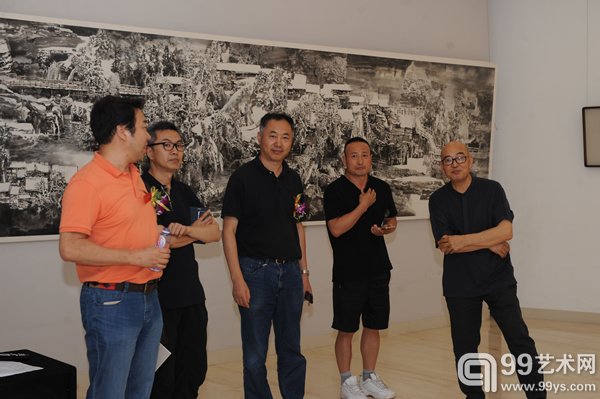 学院嘉宾参观展览杨晓阳专题创研班展览开幕式钱晓鸣摄