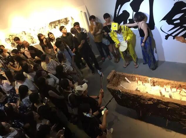 演出现场
