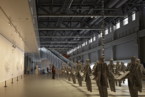 第九届上海双年展 重新发电，2012