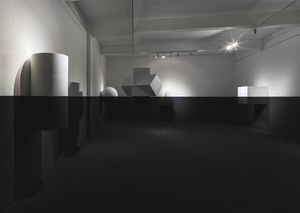 马军 《界·水墨》 石膏，白墙，水墨  尺寸可变  2014年
