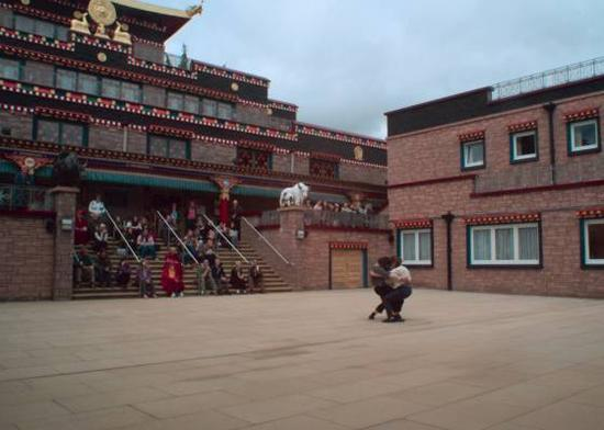 沈莘，《据点》，2016。图片：致谢艺术家和没顶画廊