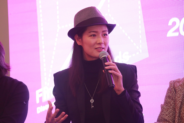 著名时装设计师马艳丽女士