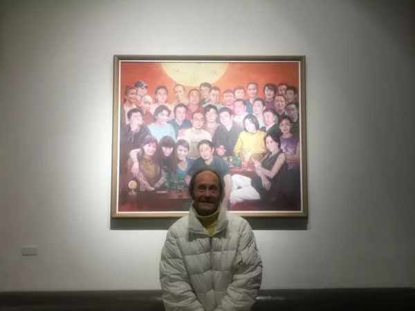 观展人群中年龄最大的长者：唐蕾九十多岁父亲