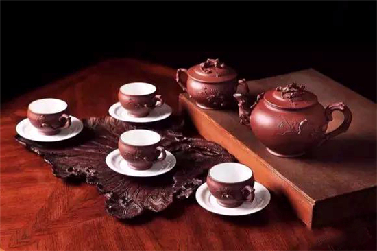 顾景舟制松鼠葡萄十头套组茶具