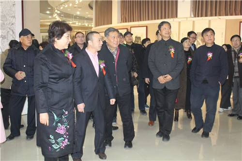 嘉宾观展