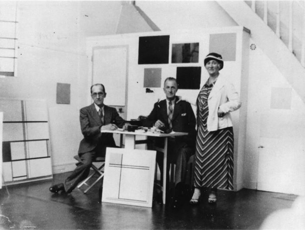 Piet Mondrian and Pétro (Nelly) van Doesburg in Mondrian