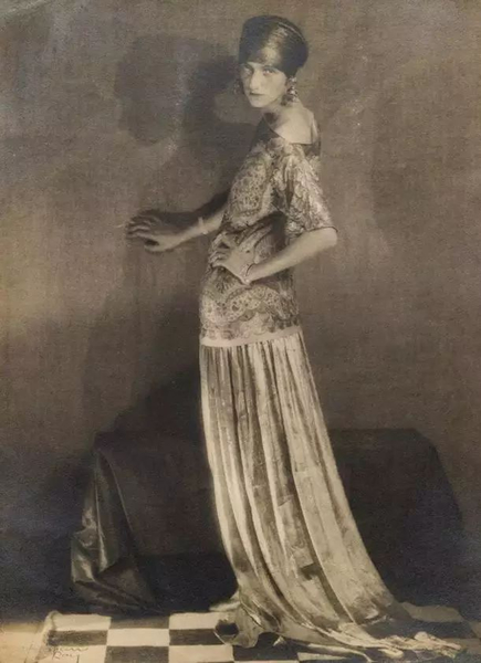 Peggy Guggenheim in Paul Poiret couture and Vera Stravinsky headdress, Paris, 1924. Photo: Man Ray, courtesy private collection