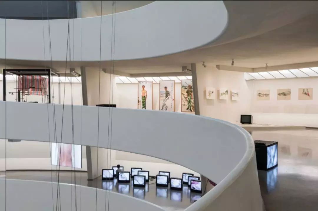 Installation view: Art and China after 1989: Theater of the World. Solomon R. Guggenheim Museum, New York, October 6, 2017–January 7,2018. Photo: David Heald