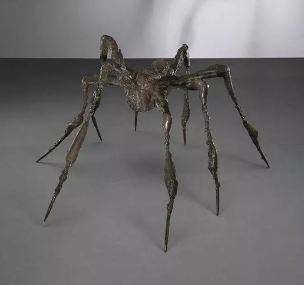 路易丝·布尔乔亚 蜘蛛III 成交价： 4,733,750英镑