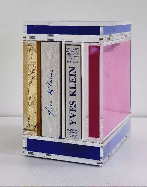 Catalogue Raisonne, 2000