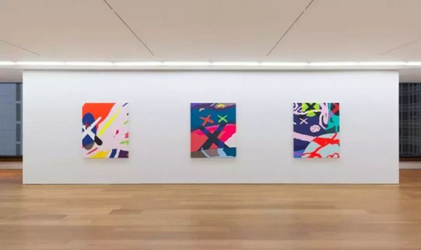 KAWS 貝浩登(香港)個展展覽現場,2018年