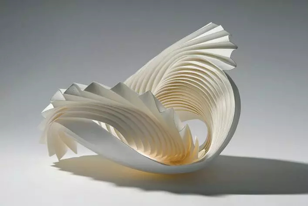  理查德·斯威尼（Richard Sweeney）的《漩 涡》（Vor tex）