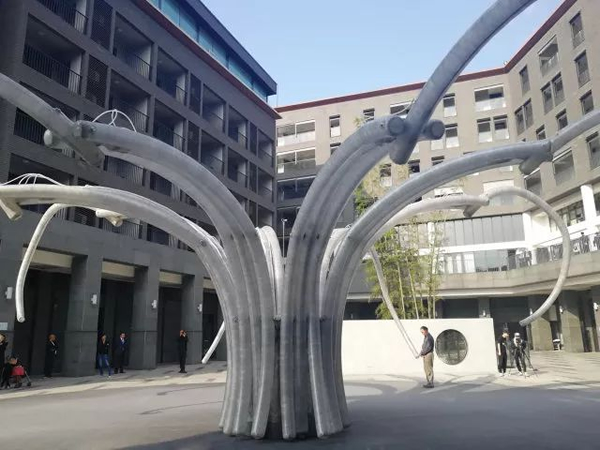 作品在展览现场