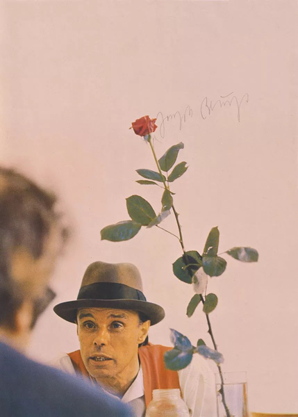 约瑟夫·博伊斯 Joseph Beuys《直接民主之玫瑰》 Rose for Direct Democracy 1972