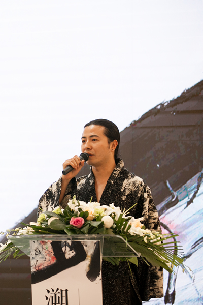 艺术家代表著名当代艺术家郝方圆致辞