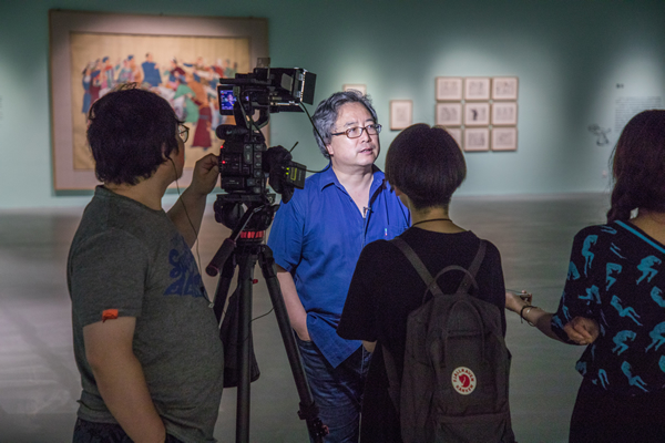 “叶浅予的‘民族学’——叶浅予中国画艺术专题展”策展人曹庆晖教授接受媒体采访