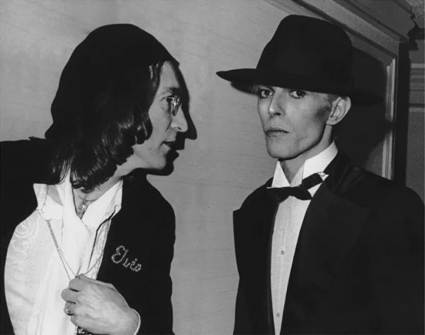 Bowie与John Lennon在格莱美颁奖典礼