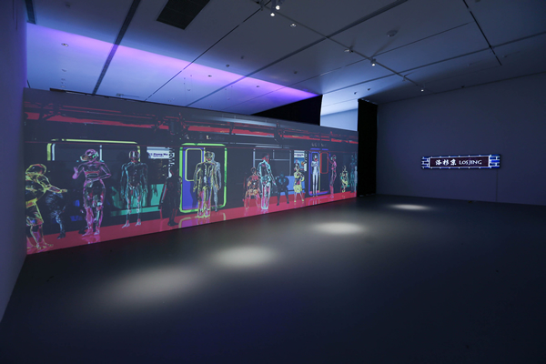 中国上海宝龙美术馆《WAVELENGTH：出厂设置》展览现场，武子杨《不期而遇（智慧城市2）》