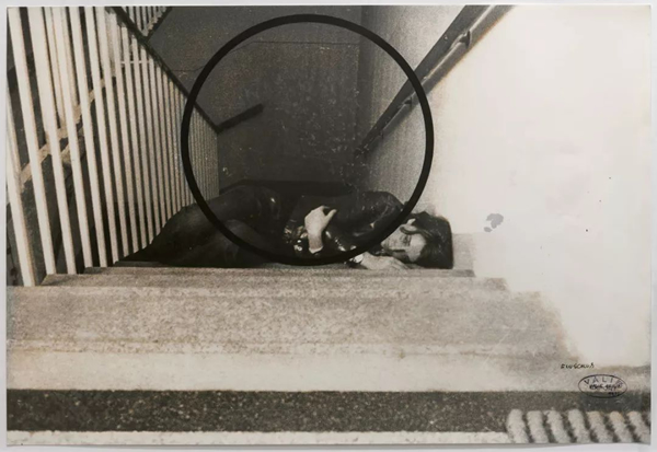© VALIE EXPORT, Einschluss, 1972. Courtesy of Galerie Thaddeaus Ropac (Paris, Salzburg & London)