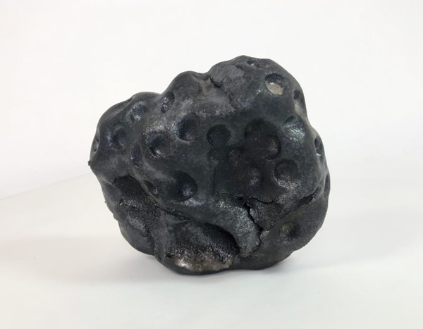 张羽：入泥入土的肉身-器，陶泥、柴窑烧，2018