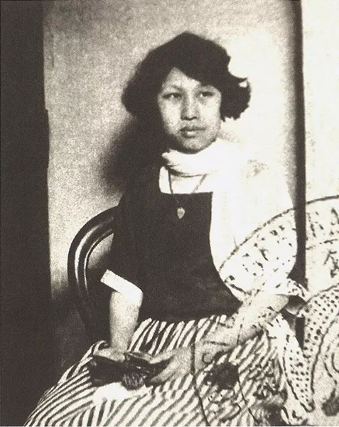 1924年，潘玉良考入巴黎国立高等美术学校