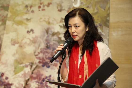 吴作人外孙女吴宁主持第四届“吴作人艺术奖”、第四届“萧淑芳艺术奖”颁奖仪式