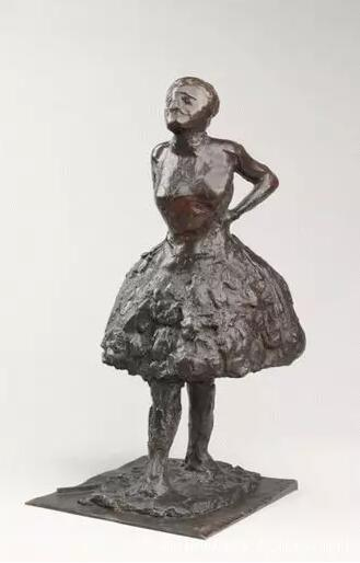《身穿舞服的在歇息的舞者》(Danseuse habillée au repos）