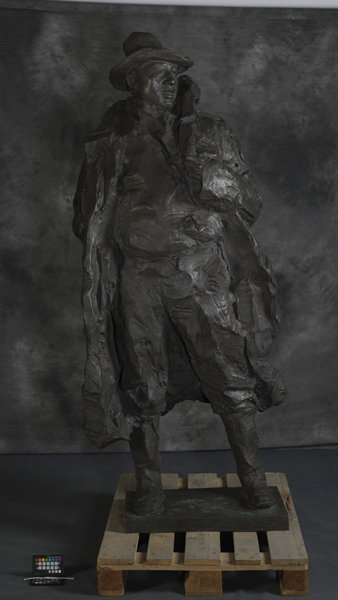 吴为山 孔繁森 204cm×87cm×69cm 铸铜 中国美术馆藏