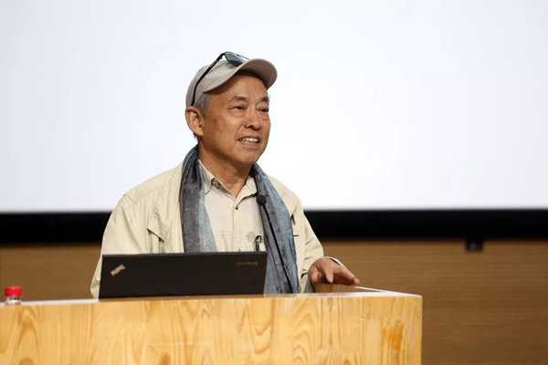 中央美术学院教授孙景波致辞