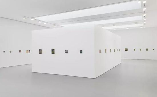 《婴儿布罗德：小型绘画作品展1985-2018》展览现场