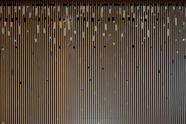 KCC-Art Studio，《生长04》，艺术装置，不锈钢镀钛，%U00A9KCC ART，LCM置汇旭辉广场，201