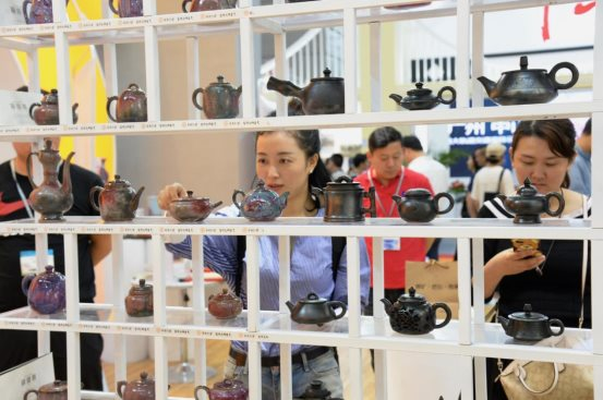 2014年第十届文博会冬季工艺美术精品展 现场图